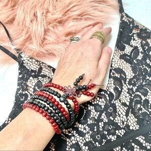 BOHO wooden stretchy wine colour beaded necklace/bracelet interchangeable✨